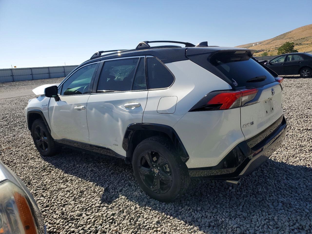 2021 TOYOTA RAV4 XSE — снимка 2