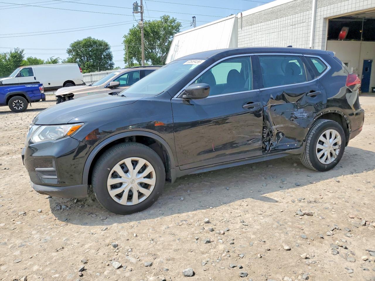 2018 NISSAN ROGUE S