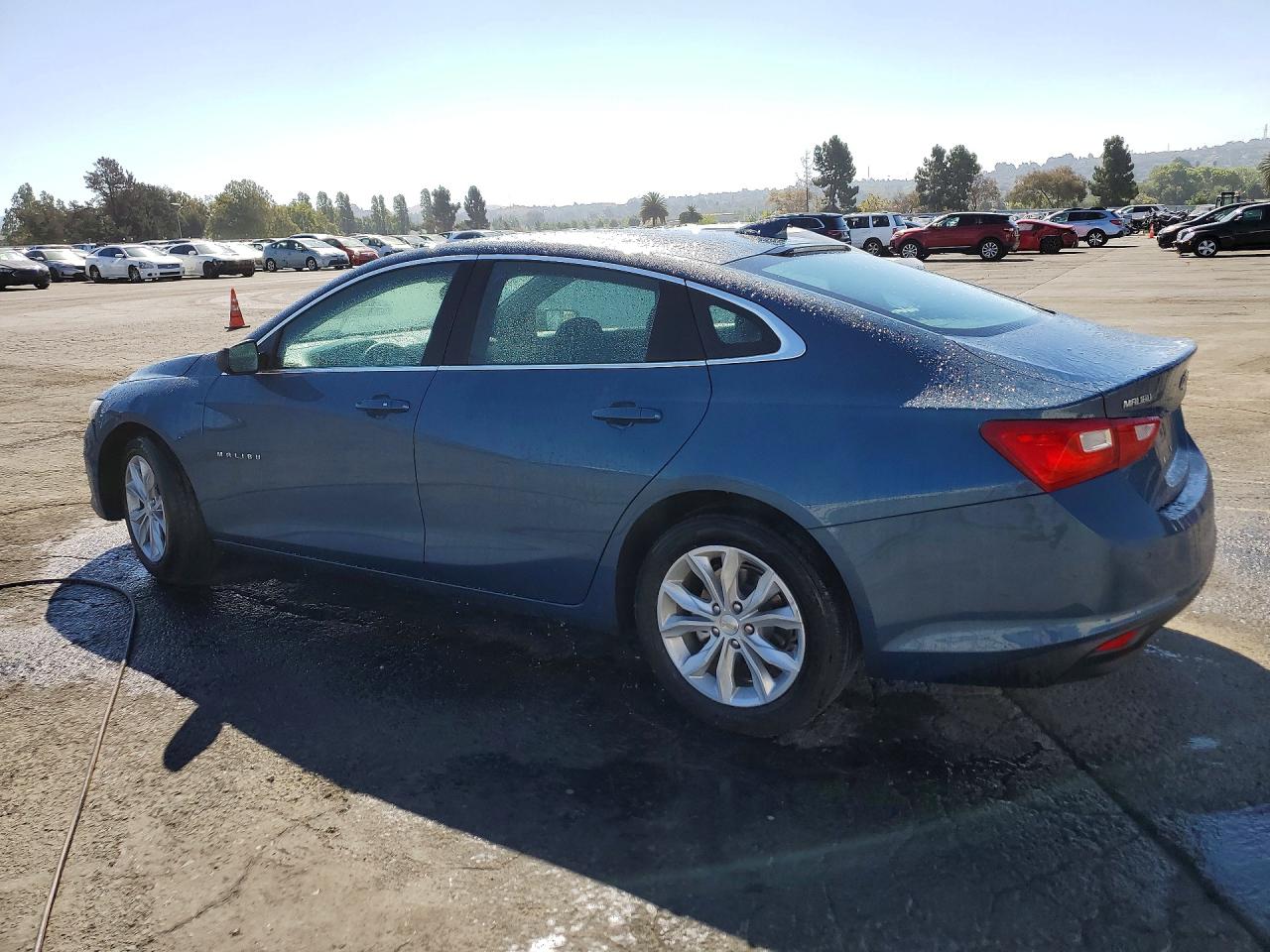 2024 CHEVROLET MALIBU LT — снимка 2