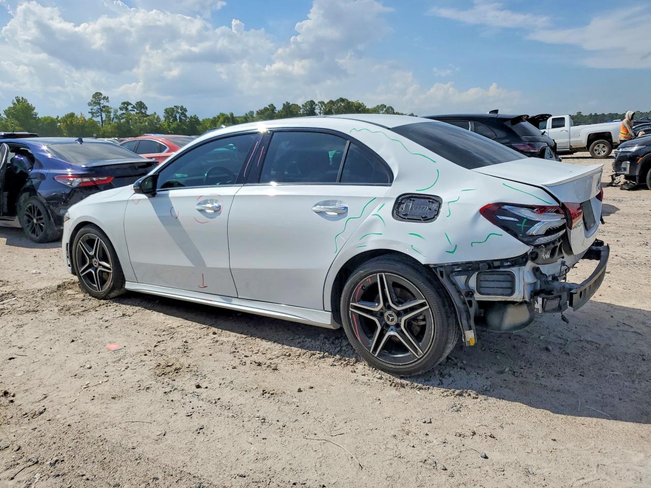 2020 MERCEDES-BENZ A 220 4MATIC — снимка 2