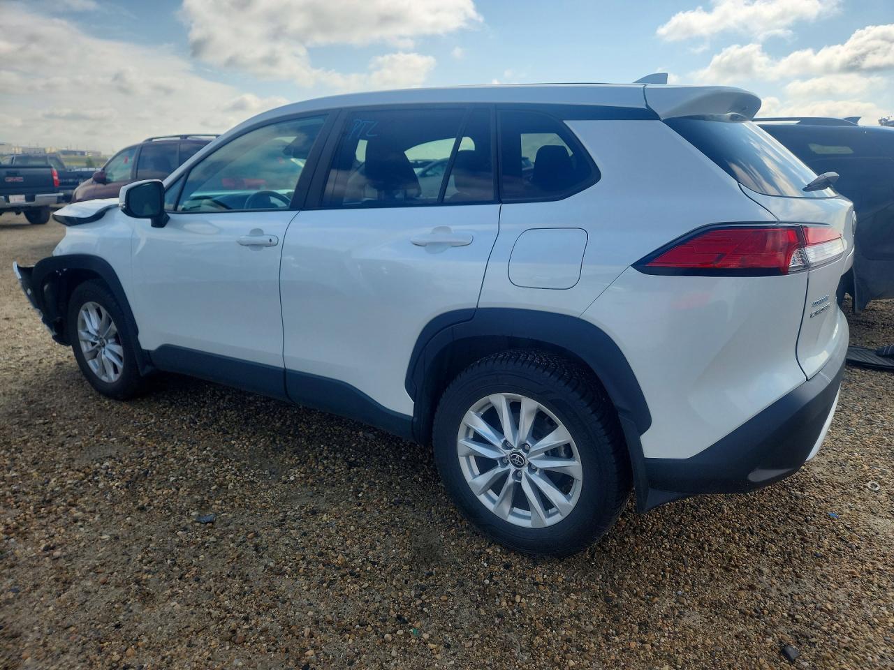 2022 TOYOTA COROLLA CROSS LE — снимка 2