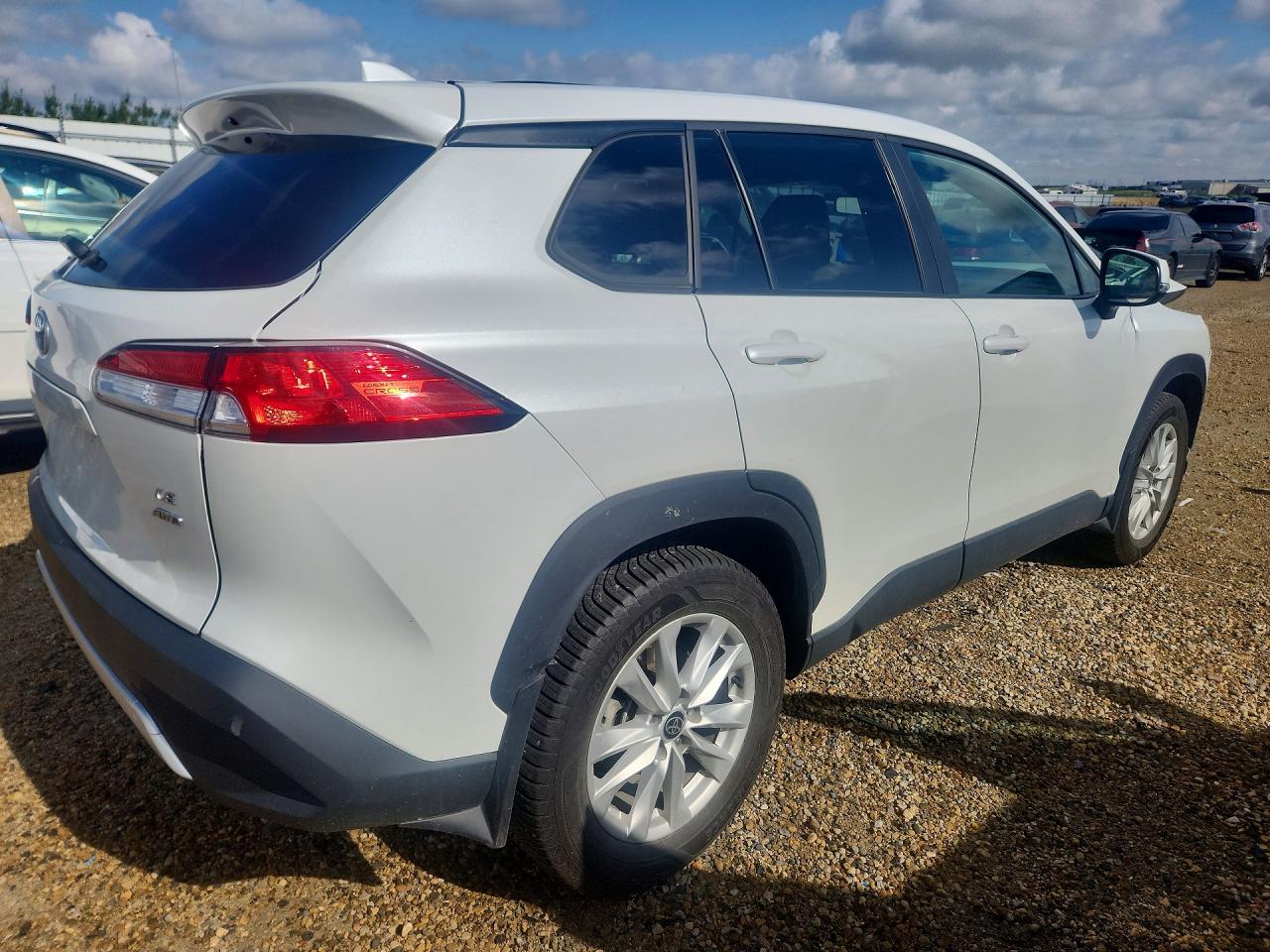 2022 TOYOTA COROLLA CROSS LE — снимка 3