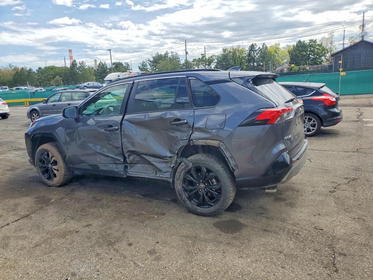 2022 TOYOTA RAV4 SE — снимка 2