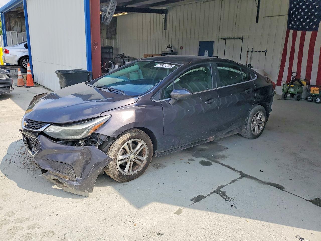 2017 CHEVROLET CRUZE LT