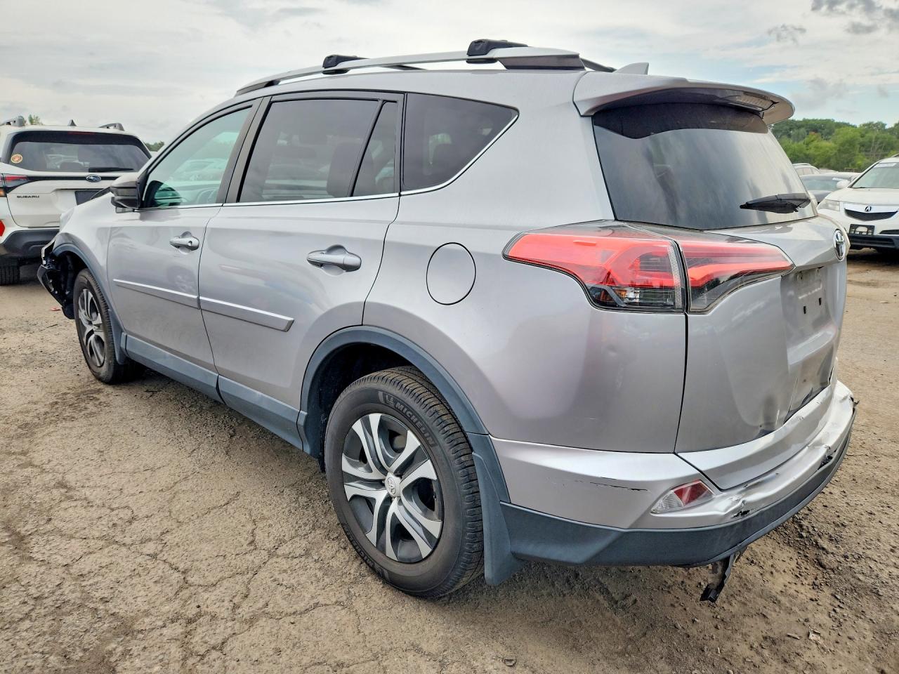 2016 TOYOTA RAV4 LE — снимка 2