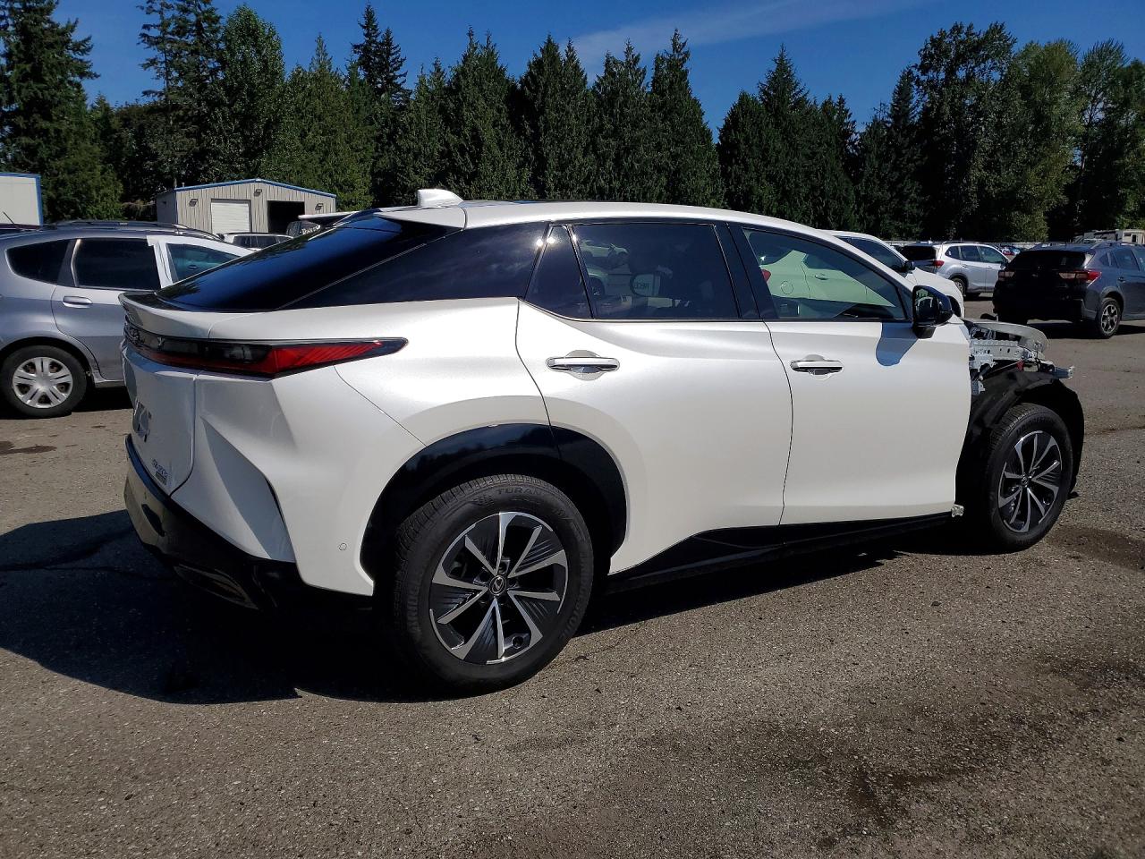 2023 LEXUS RZ 450E — снимка 3