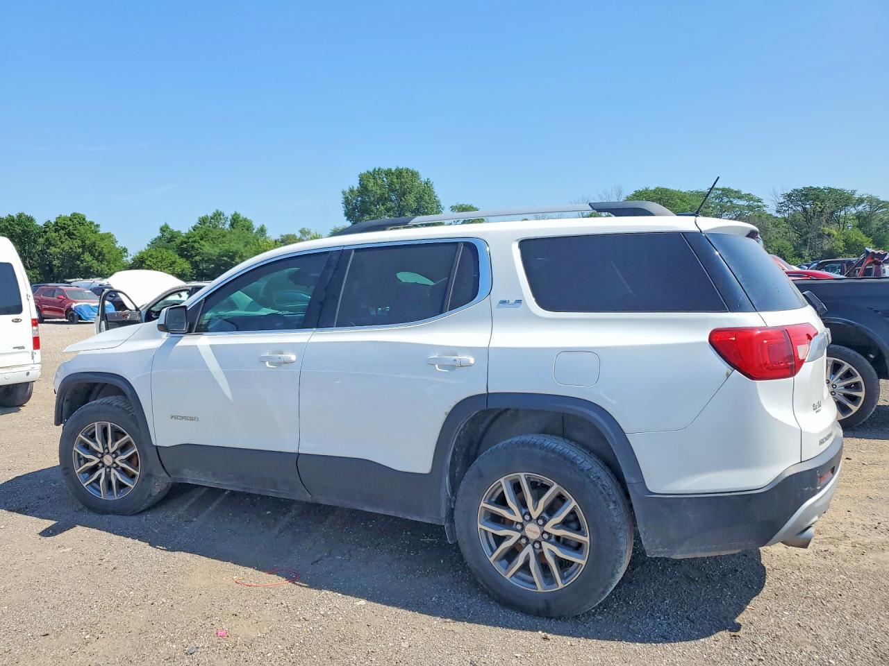 2017 GMC ACADIA SLE — снимка 2