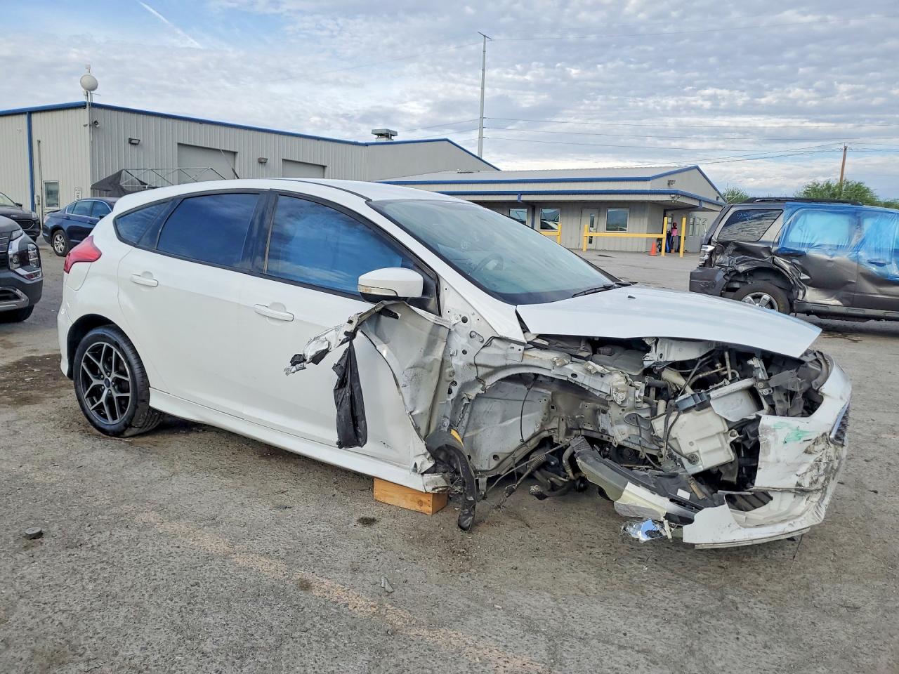 2016 FORD FOCUS SE — снимка 4