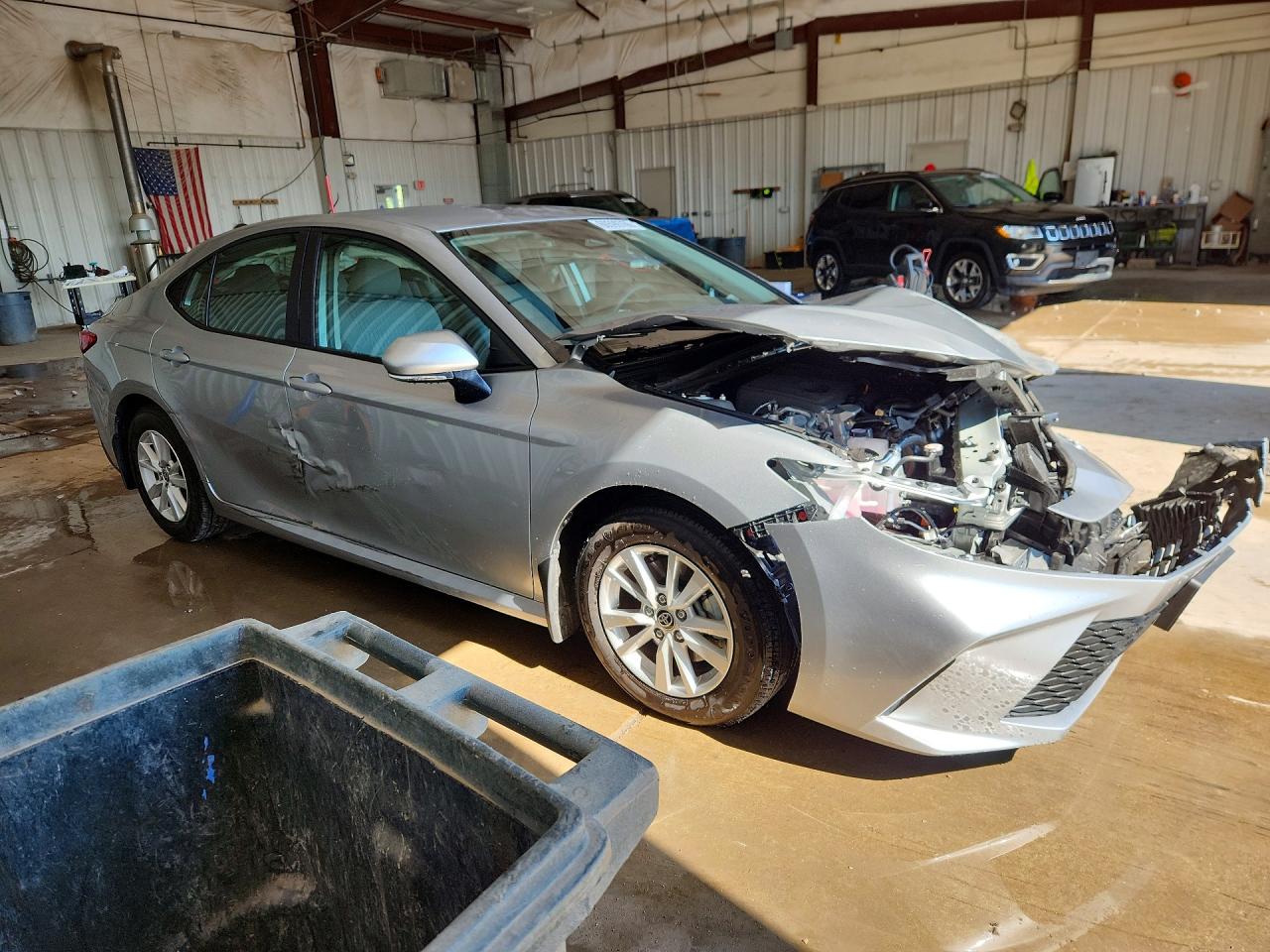 2025 TOYOTA CAMRY LE — снимка 4