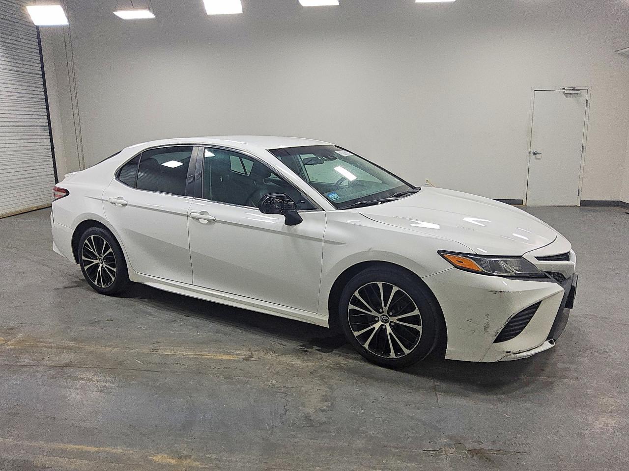 2018 TOYOTA CAMRY SE — снимка 4
