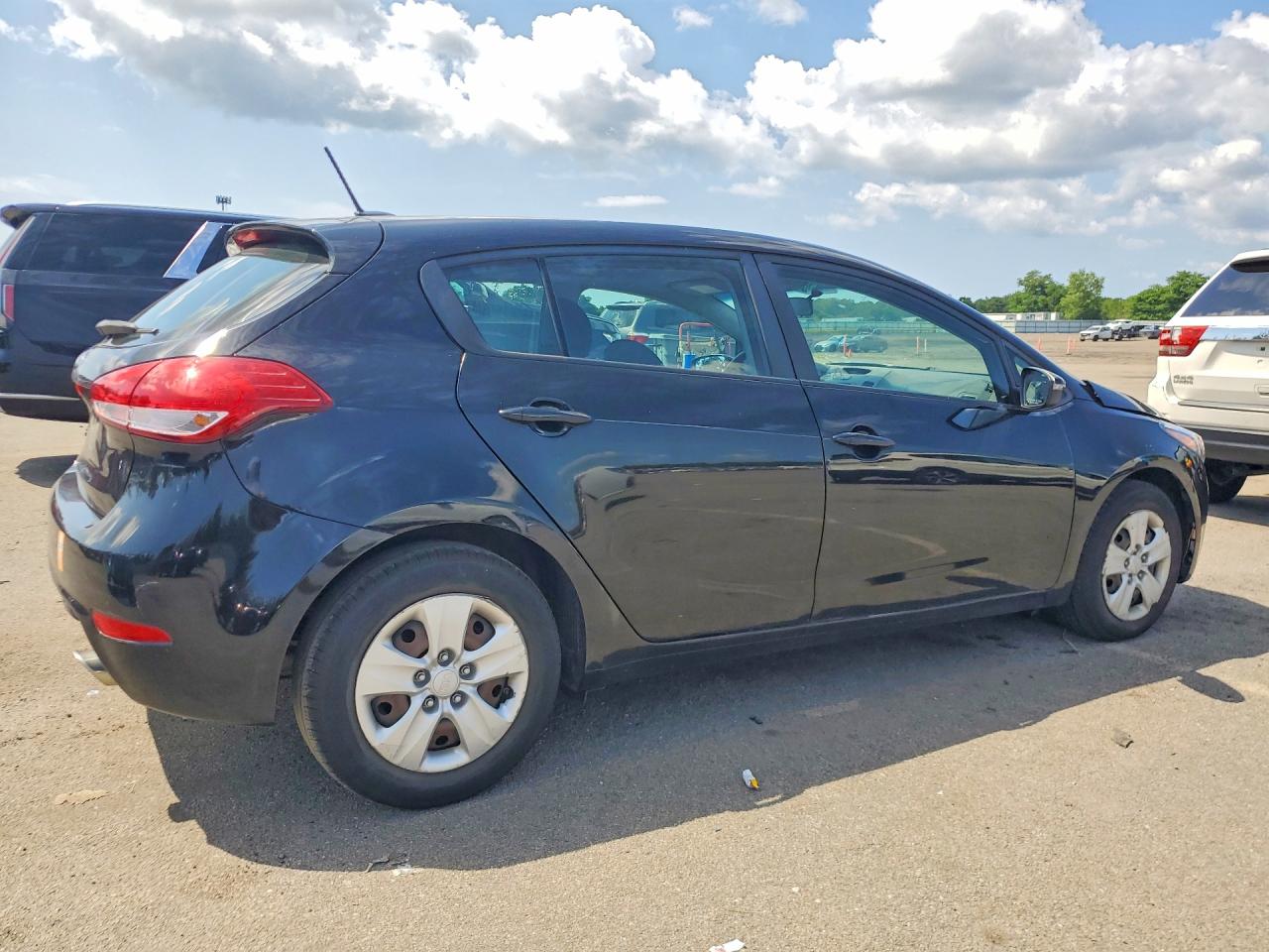 2017 KIA FORTE5 LX — снимка 3