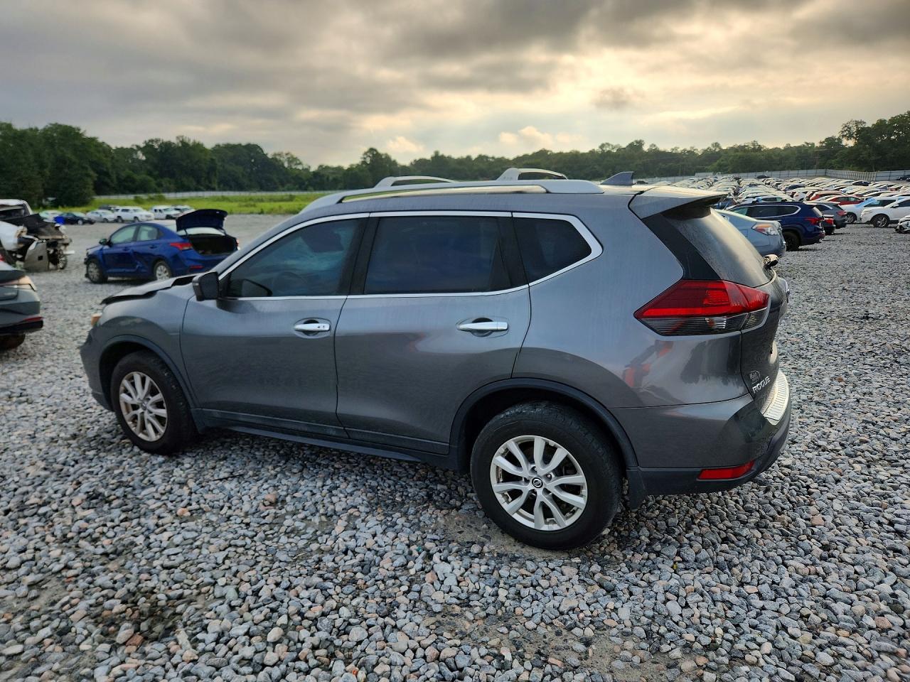 2018 NISSAN ROGUE SV — снимка 2