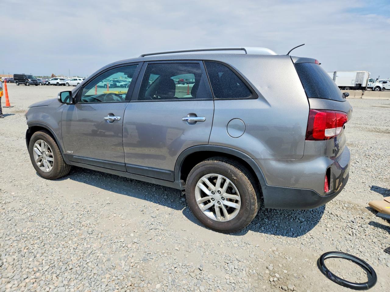 2015 KIA SORENTO LX — снимка 2