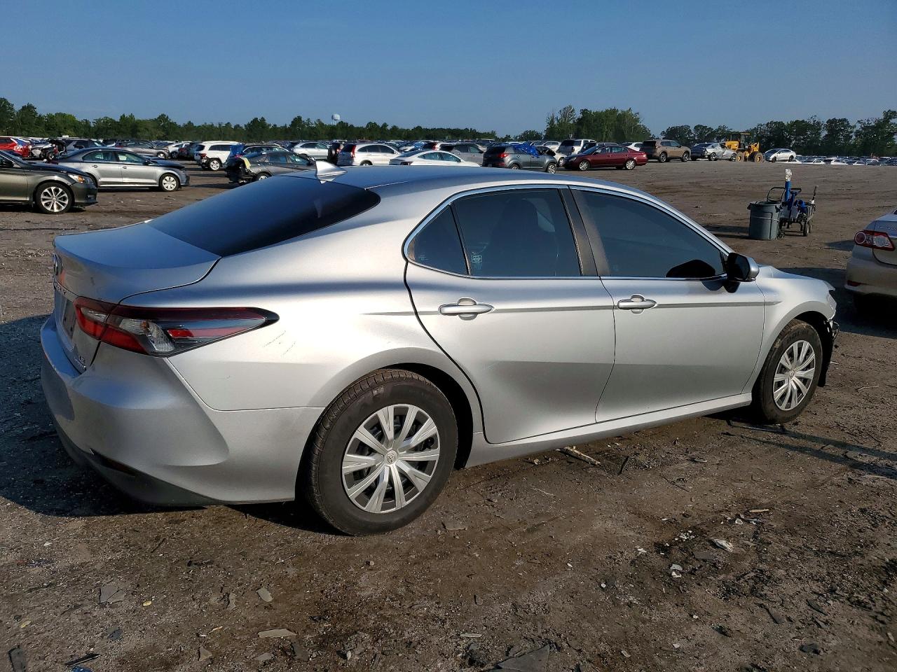2022 TOYOTA CAMRY LE — снимка 3