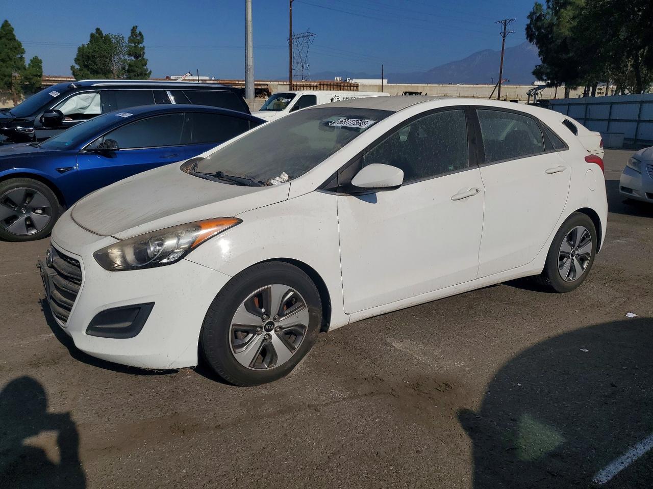 2017 HYUNDAI ELANTRA GT BASE