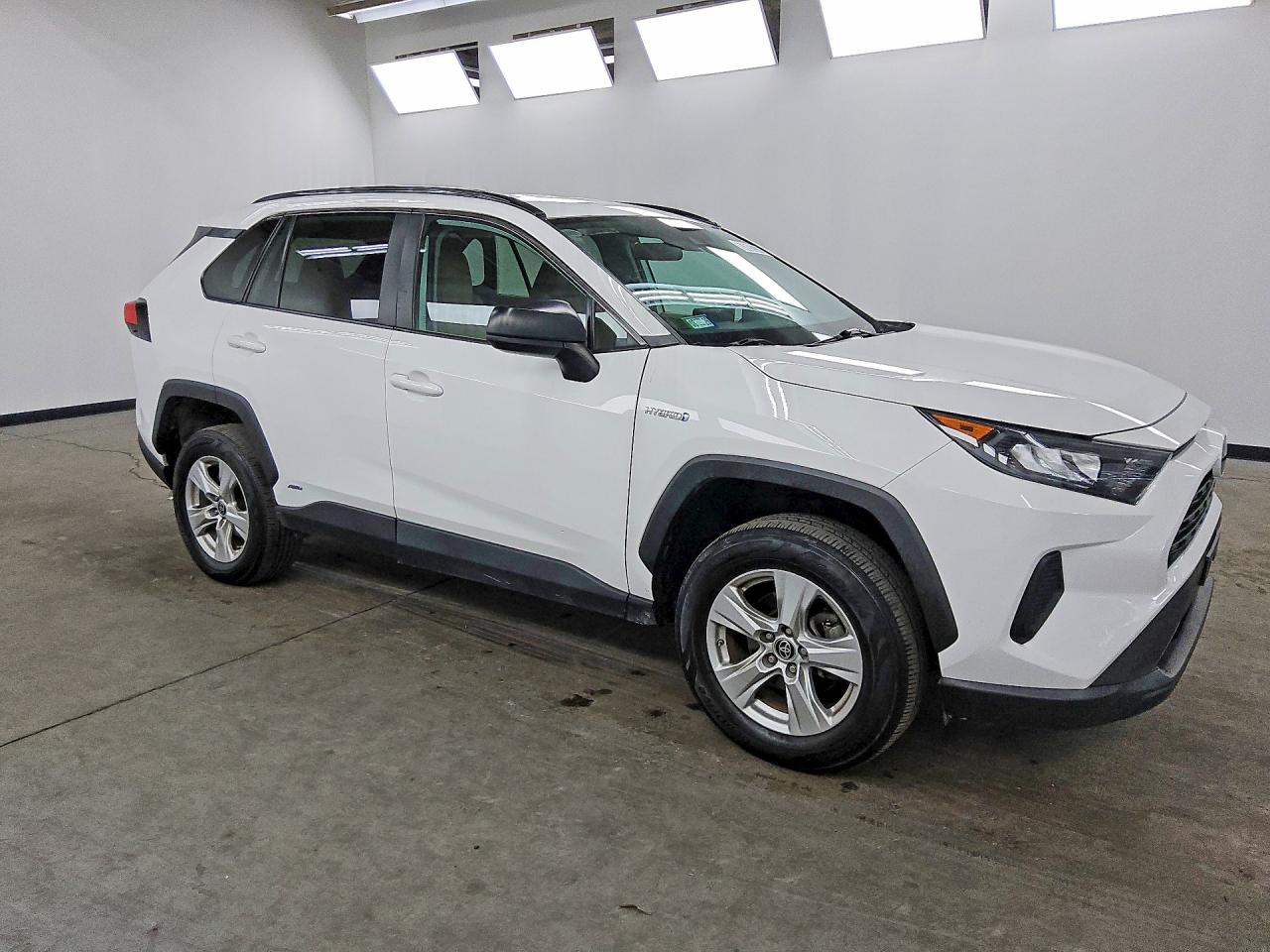 2021 TOYOTA RAV4 LE — снимка 4