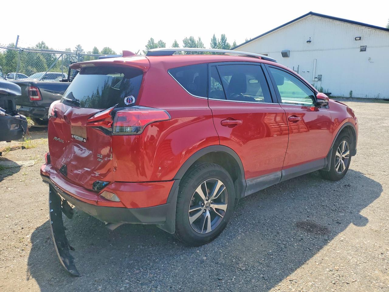 2017 TOYOTA RAV4 XLE — снимка 3