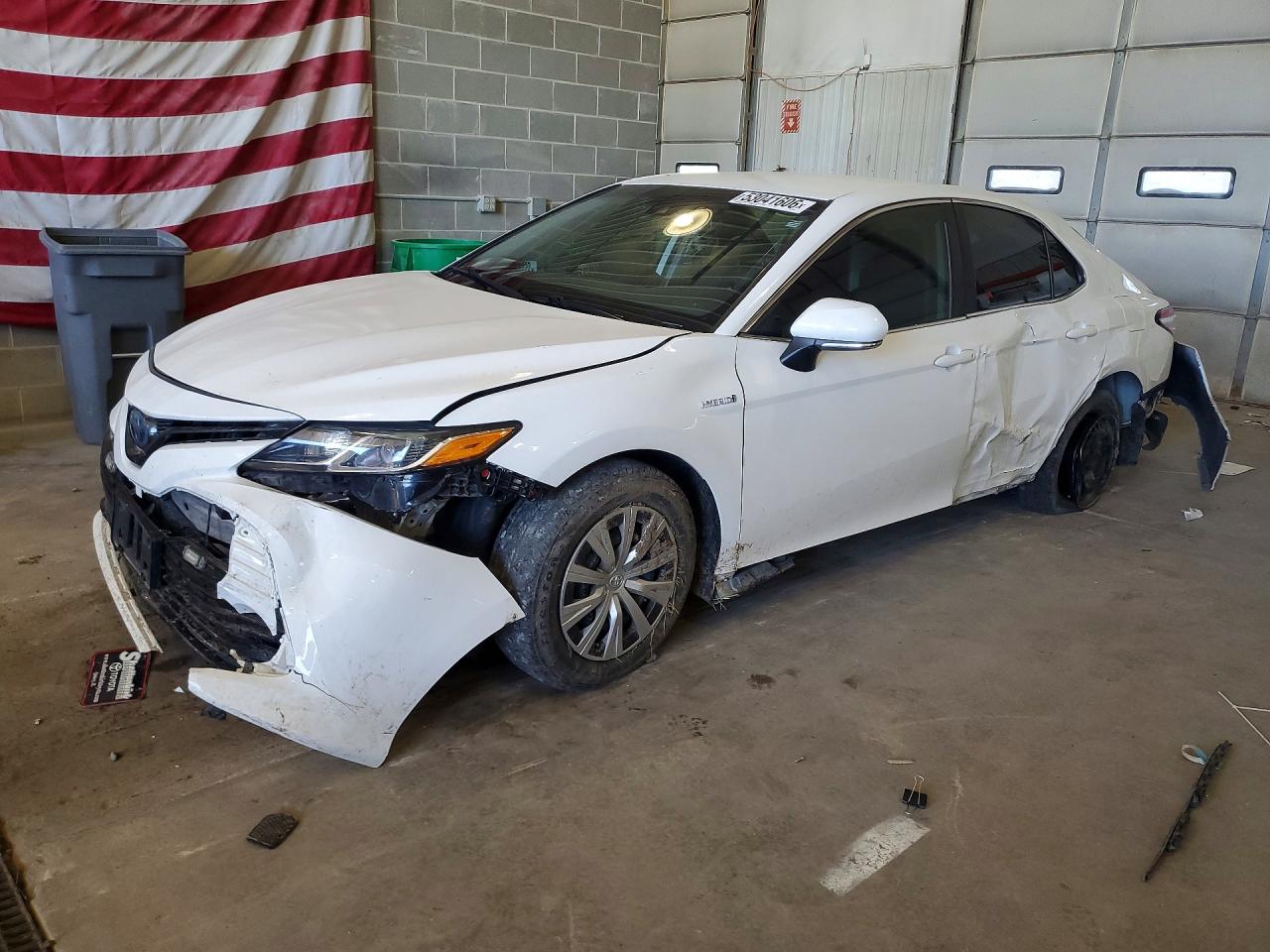 2020 TOYOTA CAMRY LE
