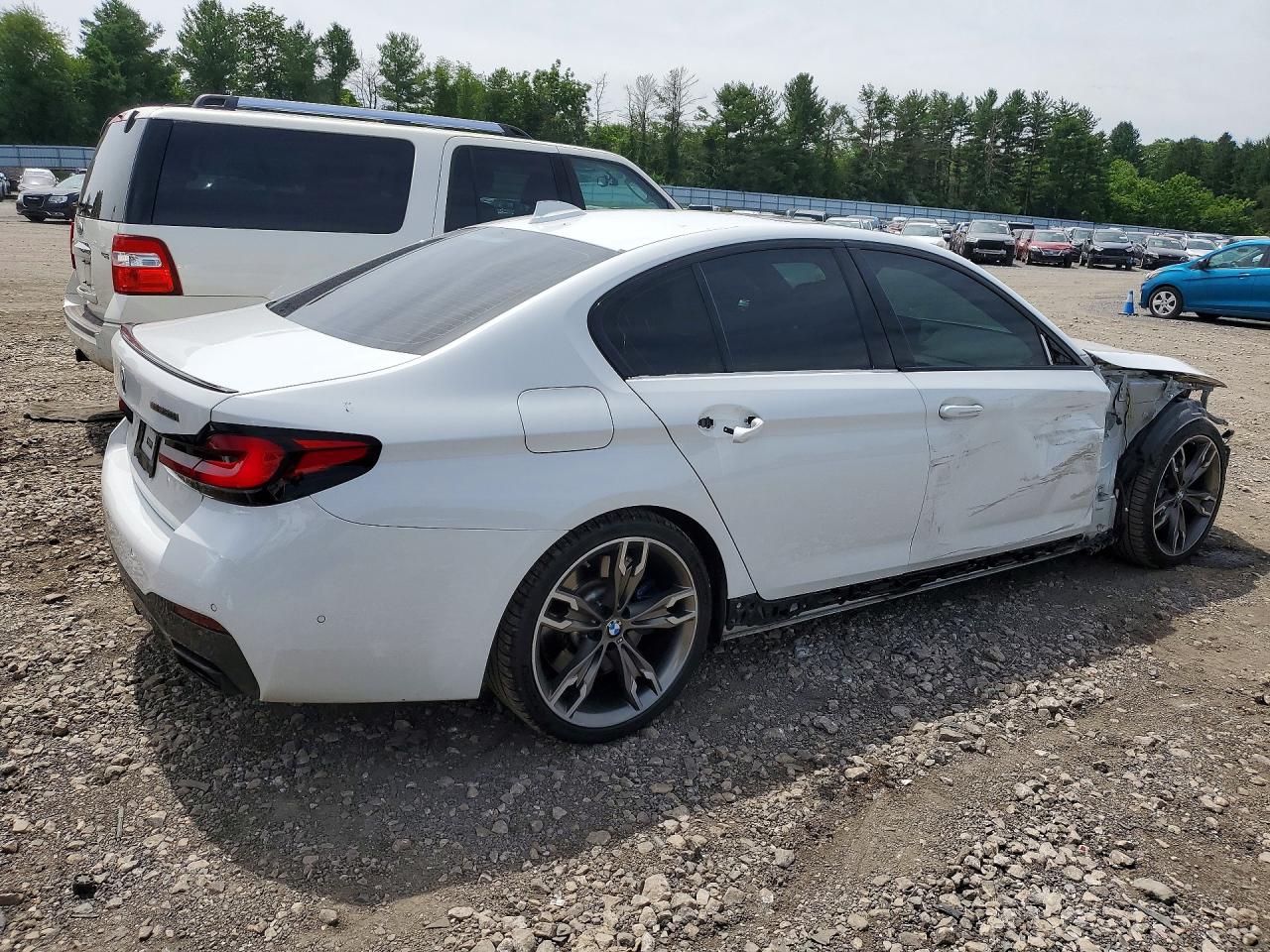 2021 BMW M550XI — снимка 3
