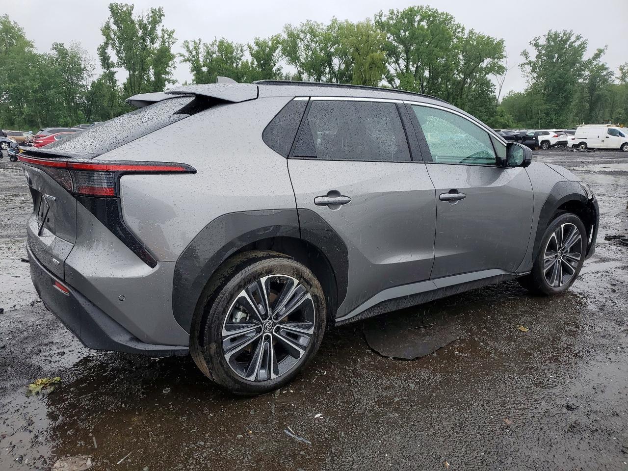 2024 TOYOTA BZ4X LIMITED — снимка 3