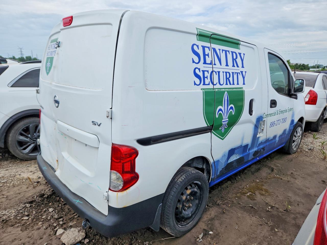 2015 NISSAN NV200 SV — снимка 3