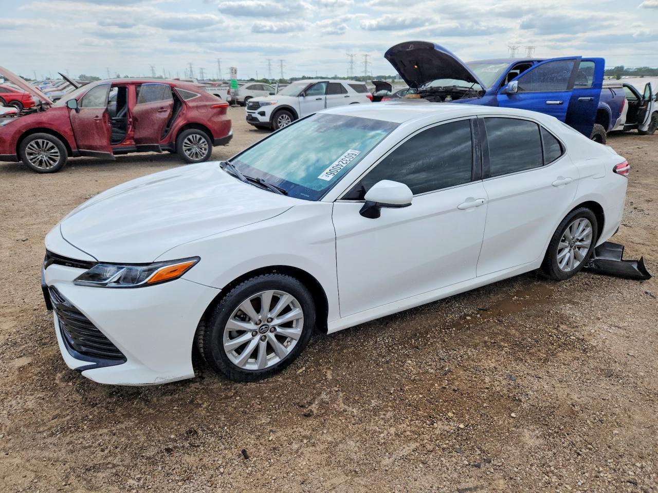 2018 TOYOTA CAMRY LE