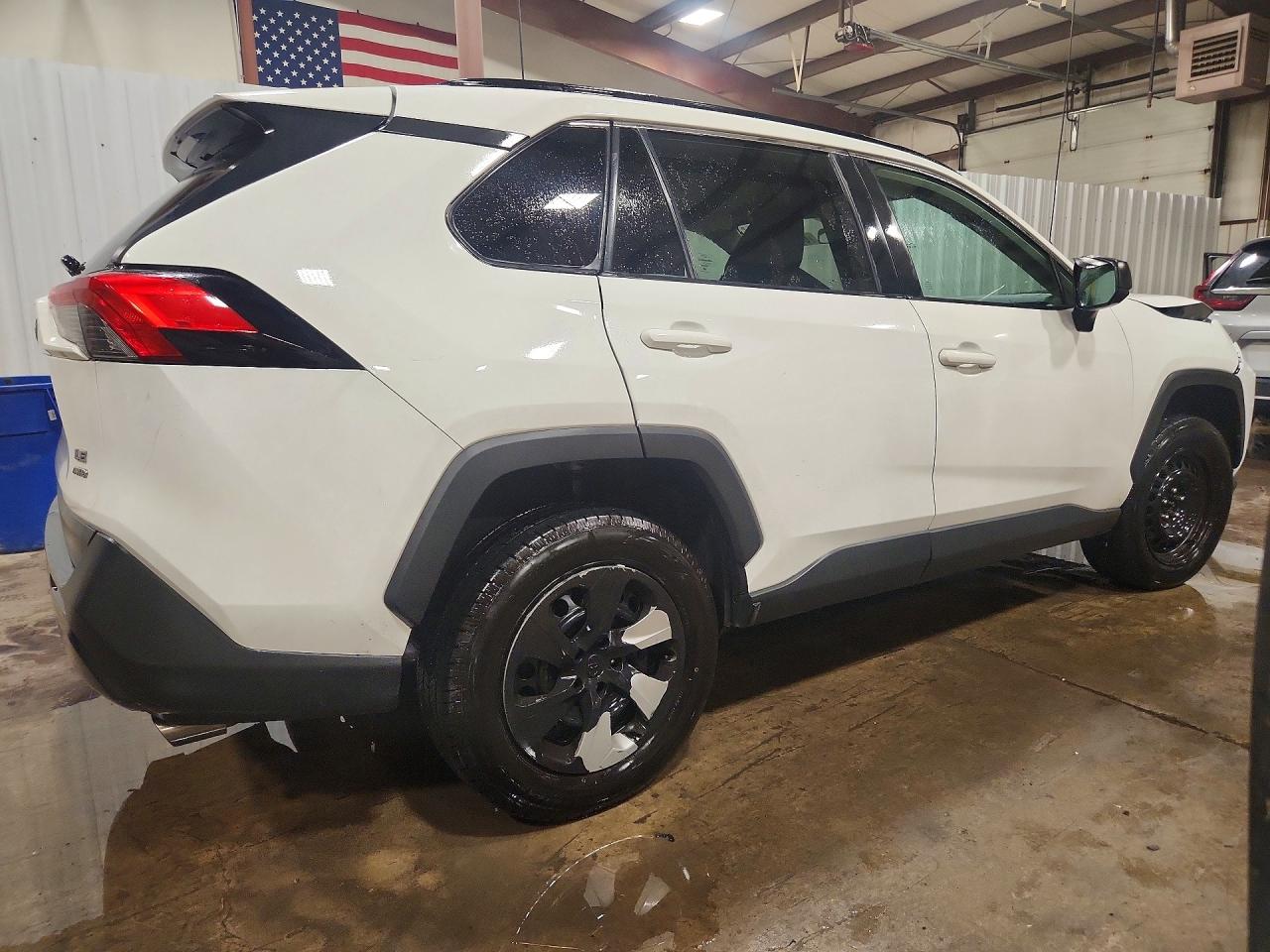 2020 TOYOTA RAV4 LE — снимка 3