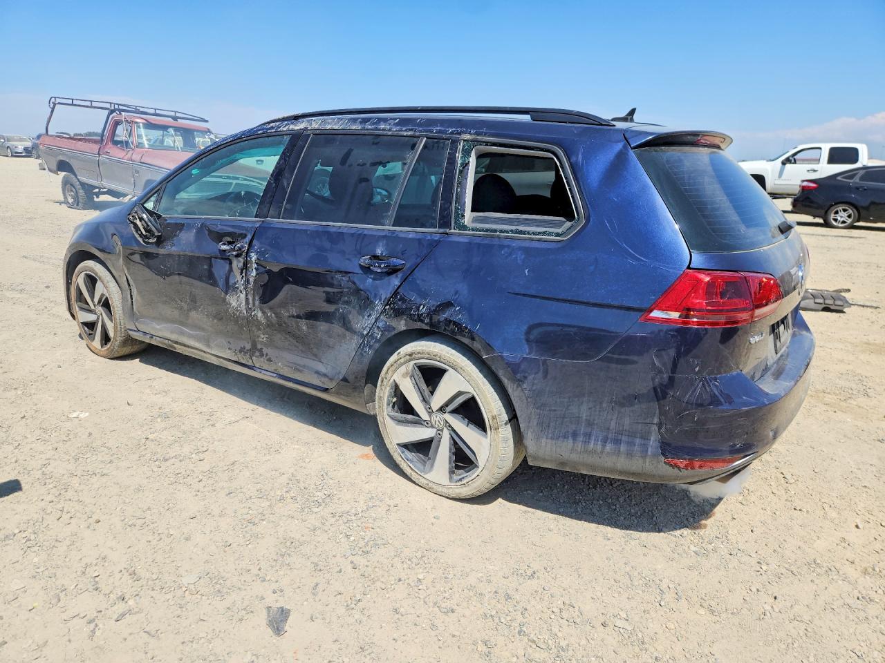 2017 VOLKSWAGEN GOLF SPORTWAGEN S — снимка 2
