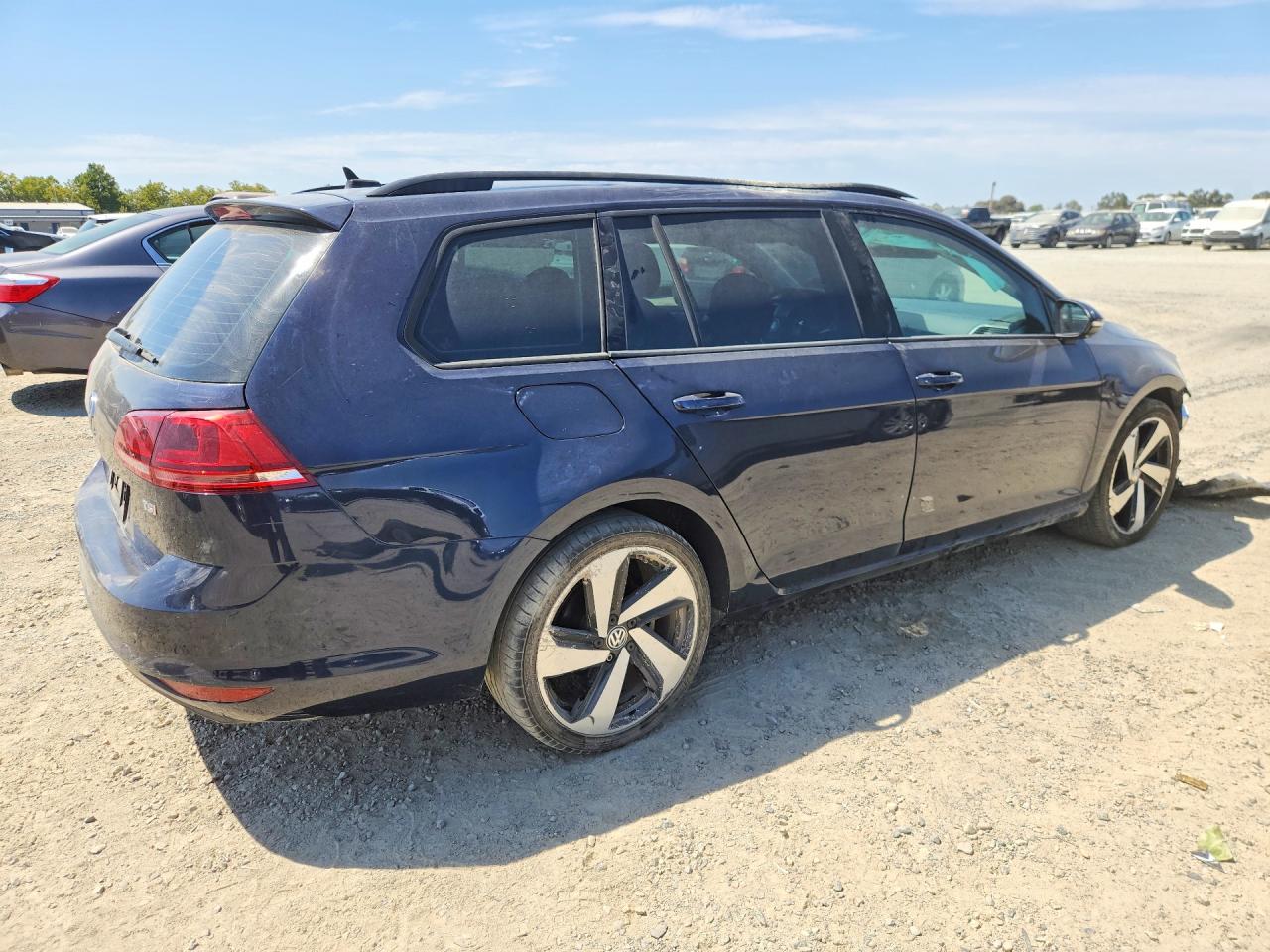 2017 VOLKSWAGEN GOLF SPORTWAGEN S — снимка 3
