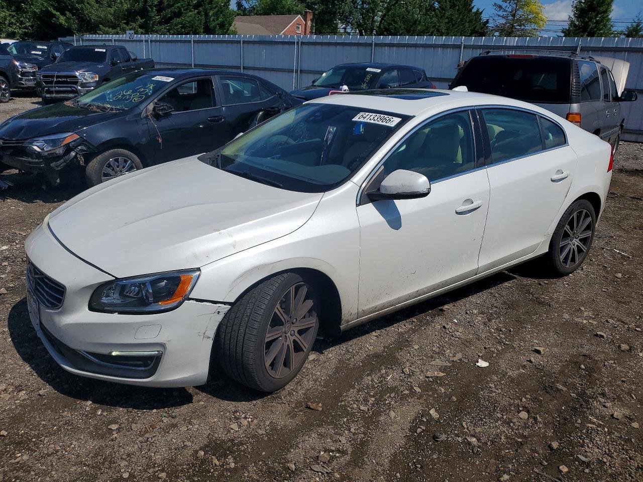 2017 VOLVO S60 PLATINUM