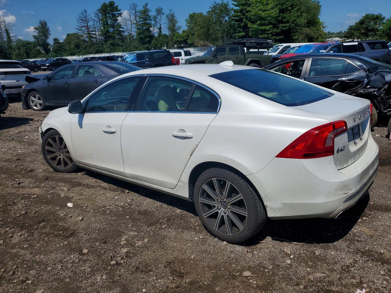 2017 VOLVO S60 PLATINUM — снимка 2