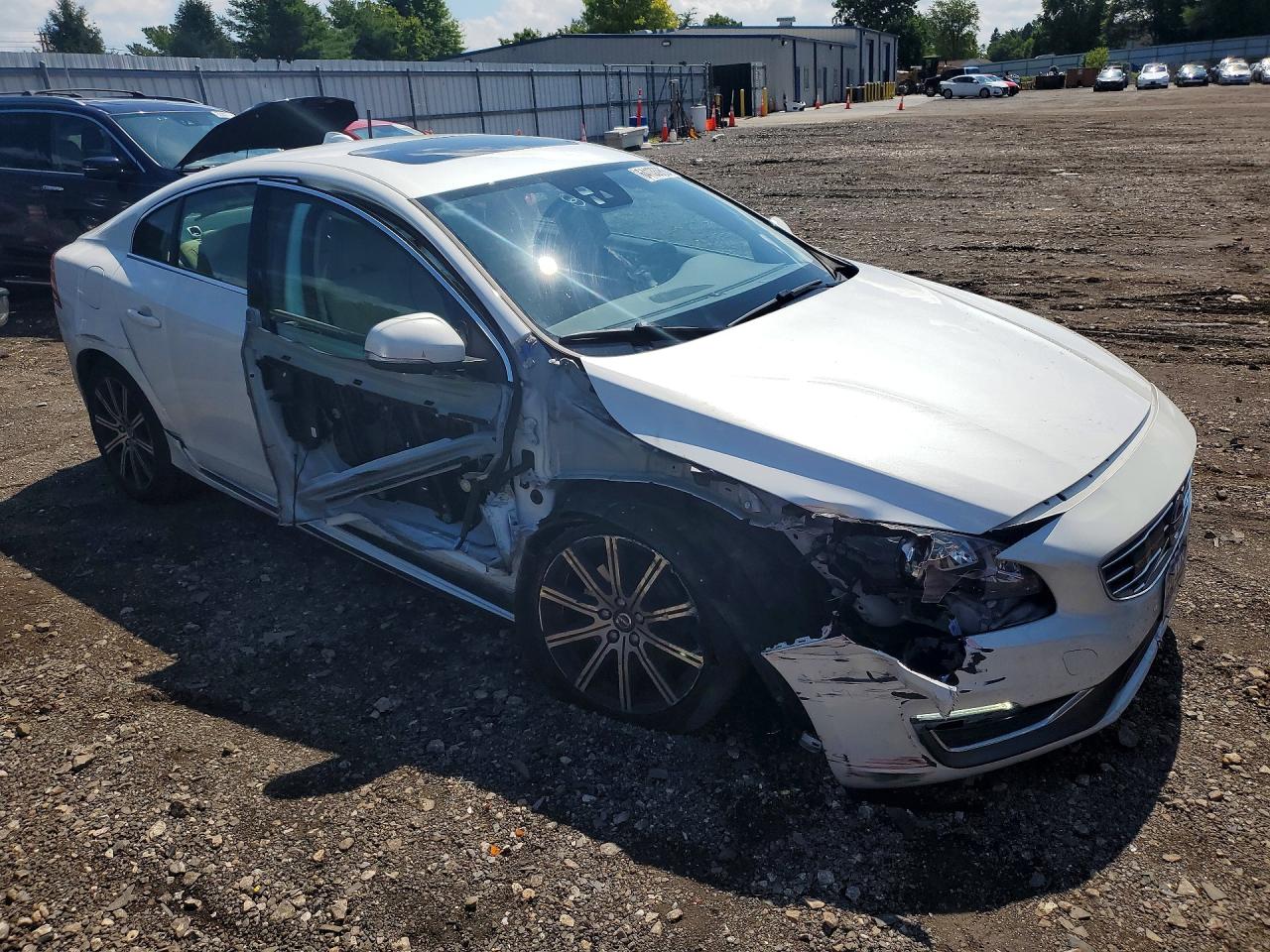 2017 VOLVO S60 PLATINUM — снимка 4