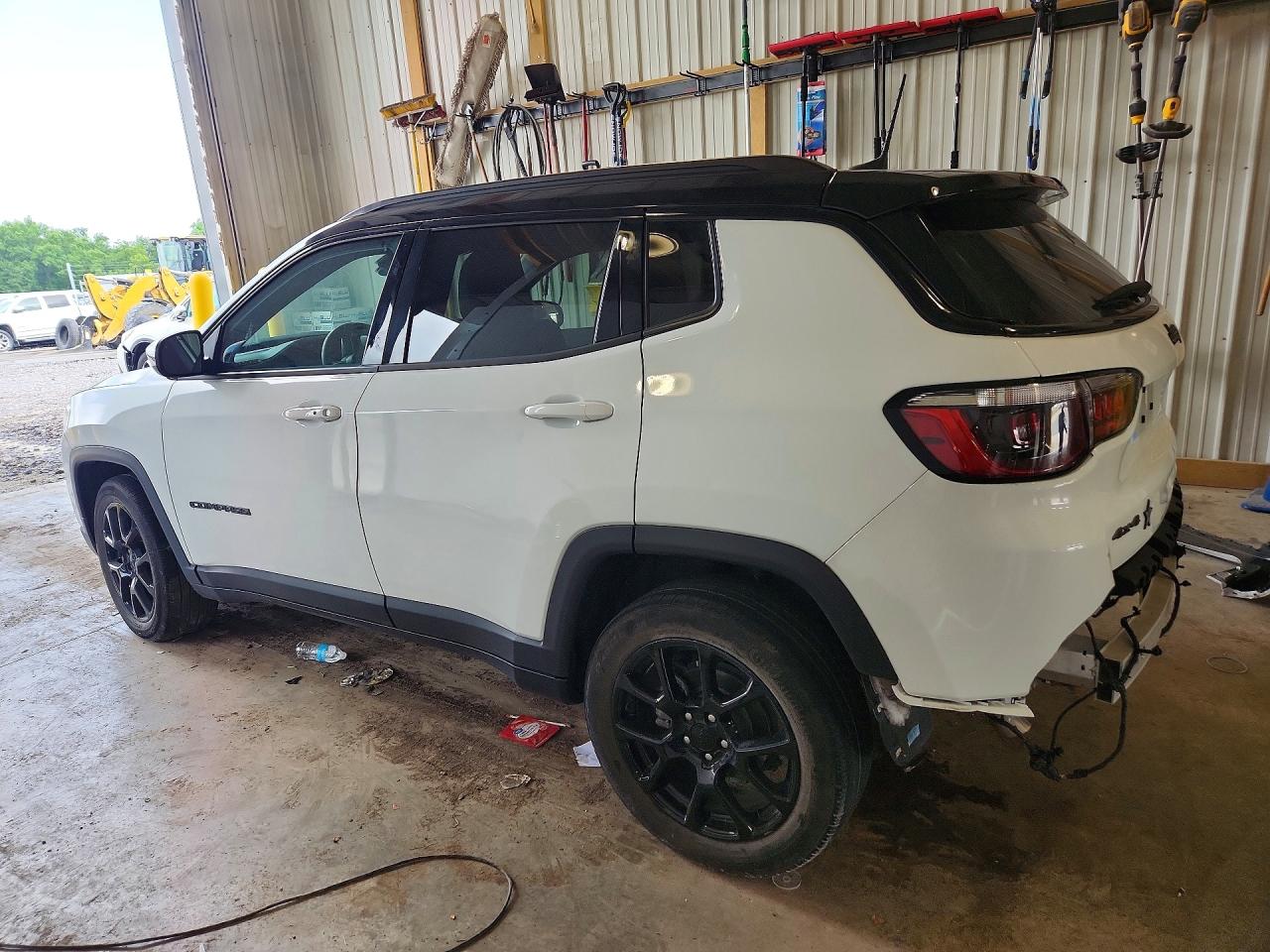 2024 JEEP COMPASS LATITUDE — снимка 2
