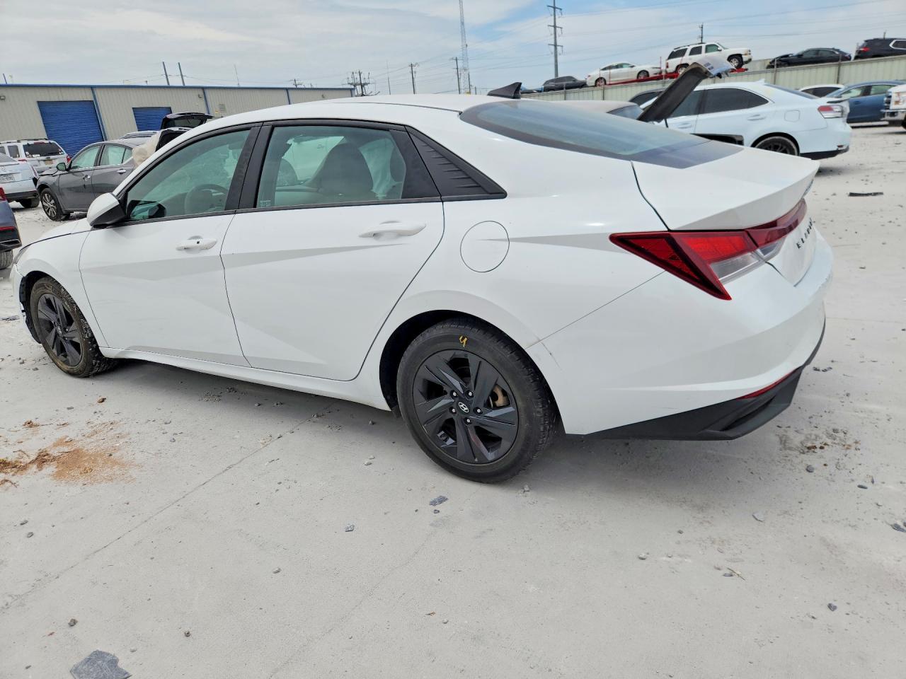 2021 HYUNDAI ELANTRA SEL — снимка 2