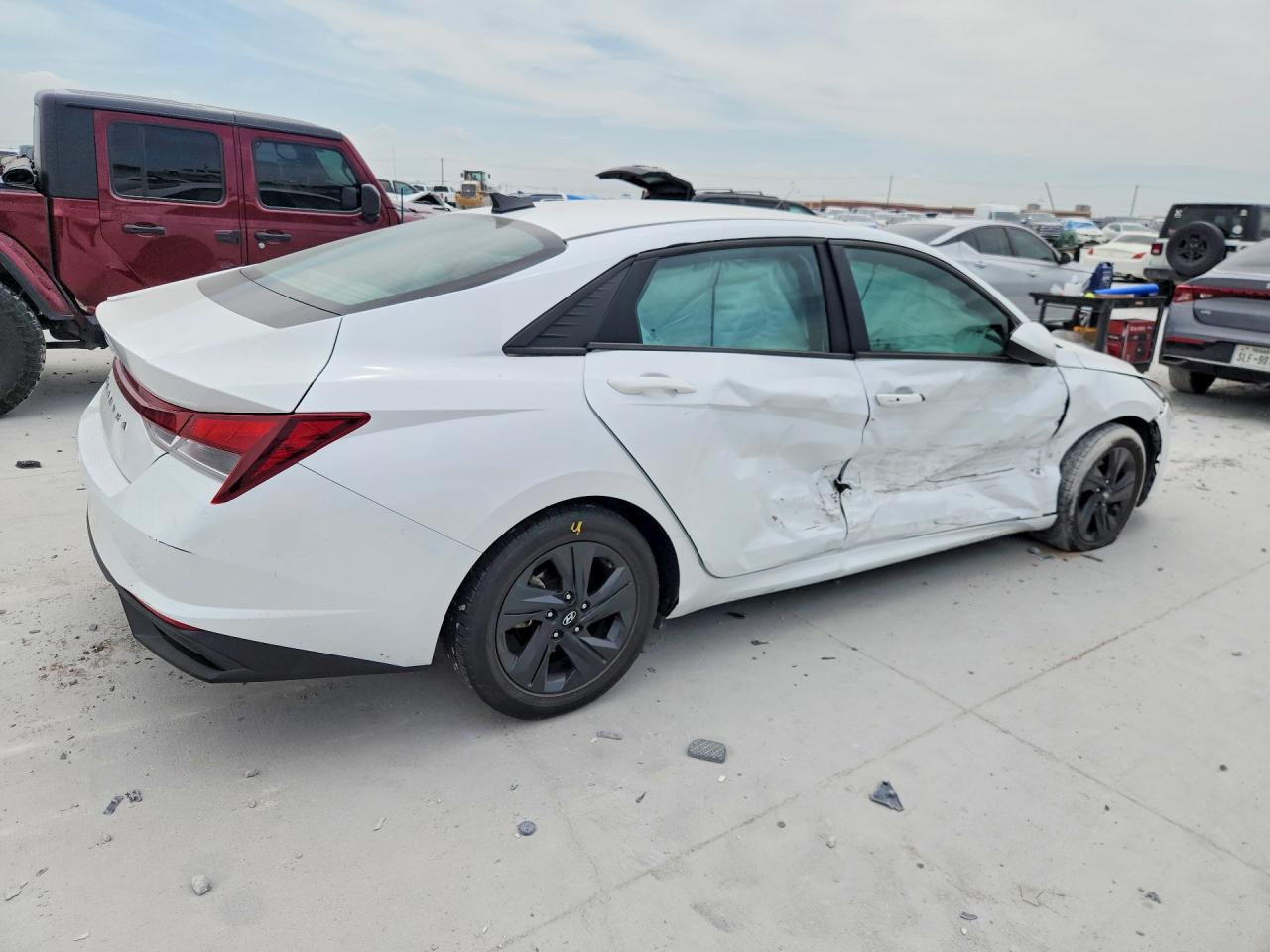 2021 HYUNDAI ELANTRA SEL — снимка 3