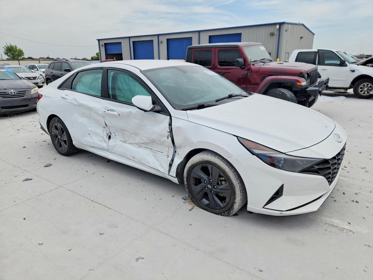 2021 HYUNDAI ELANTRA SEL — снимка 4
