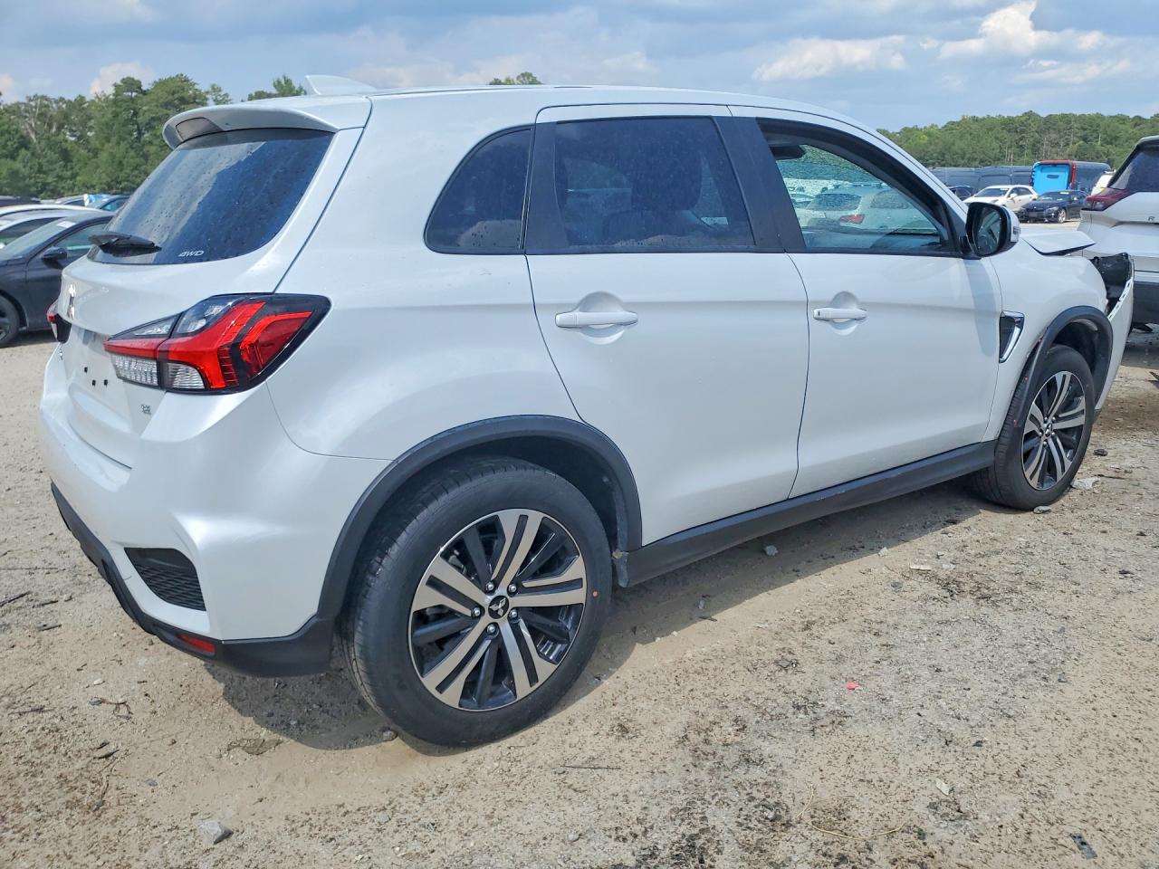 2025 MITSUBISHI OUTLANDER SPORT S — снимка 3