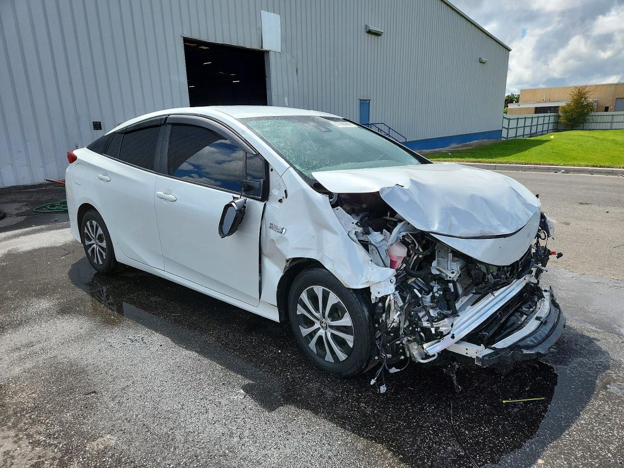 2022 TOYOTA PRIUS PRIME LE — снимка 4