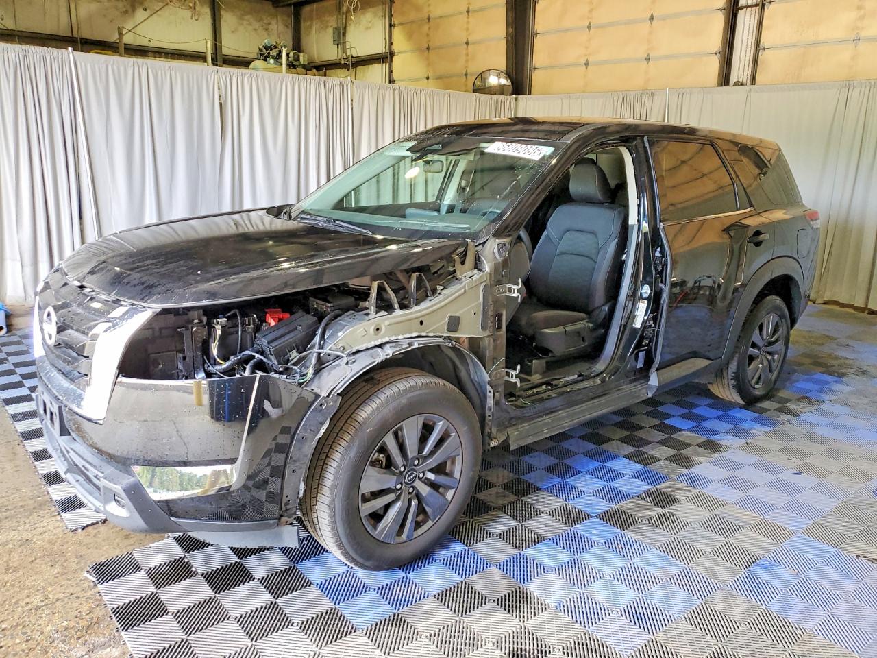 2025 NISSAN PATHFINDER S