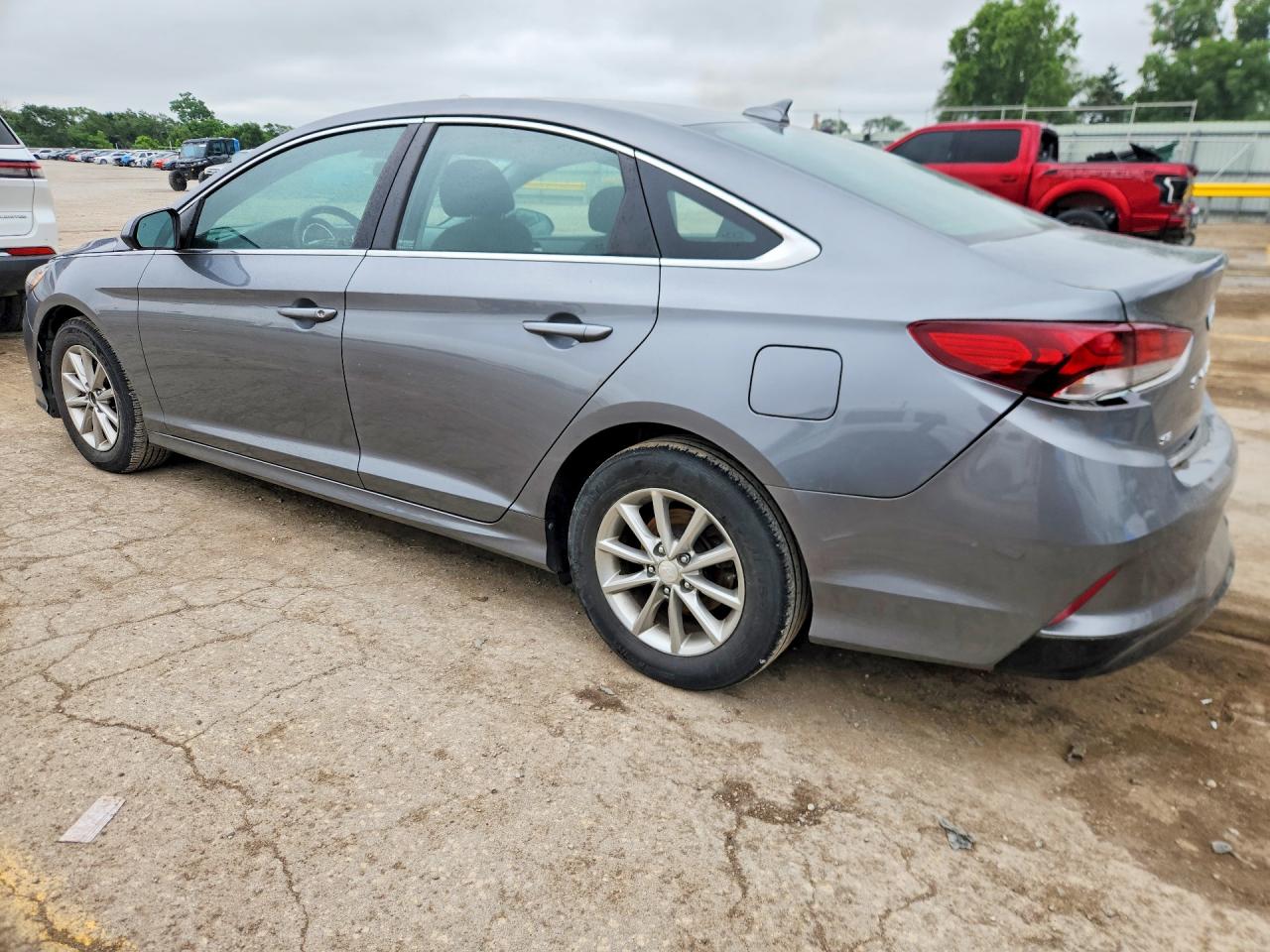 2019 HYUNDAI SONATA SE — снимка 2