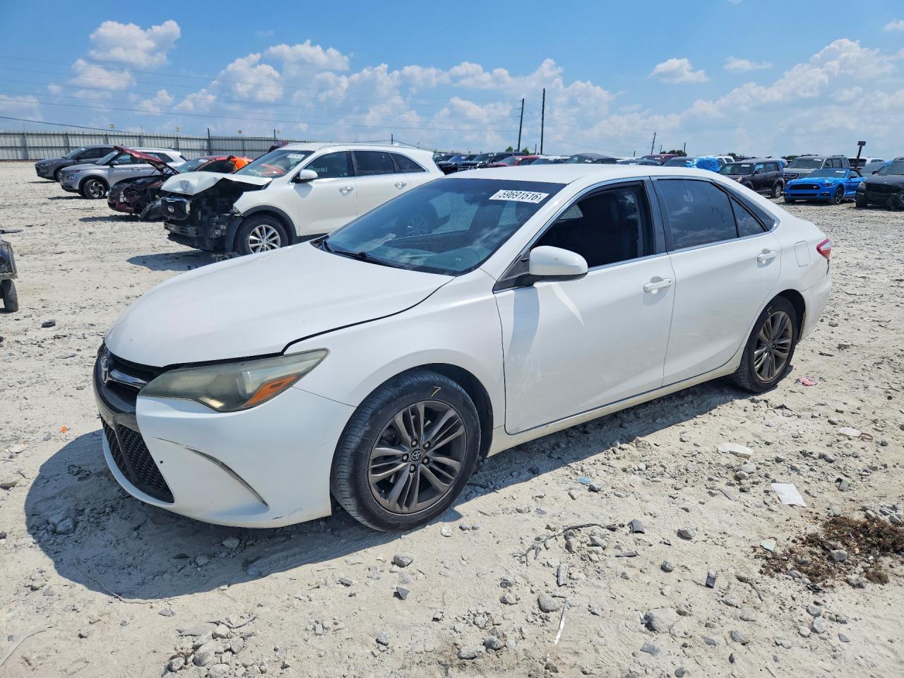 2015 TOYOTA CAMRY SE