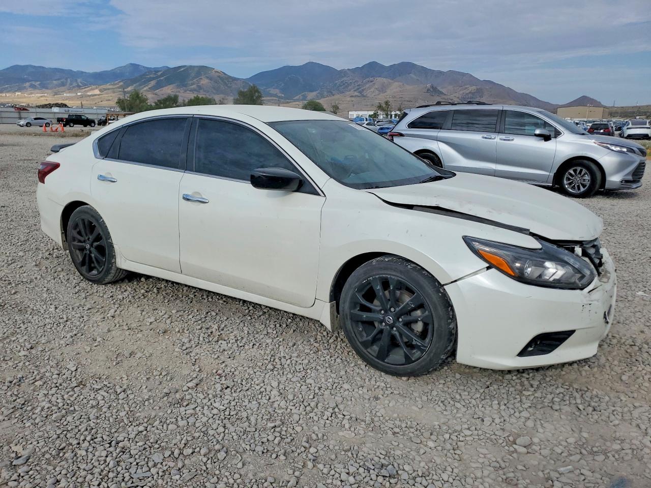 2017 NISSAN ALTIMA 2.5 SR — снимка 4