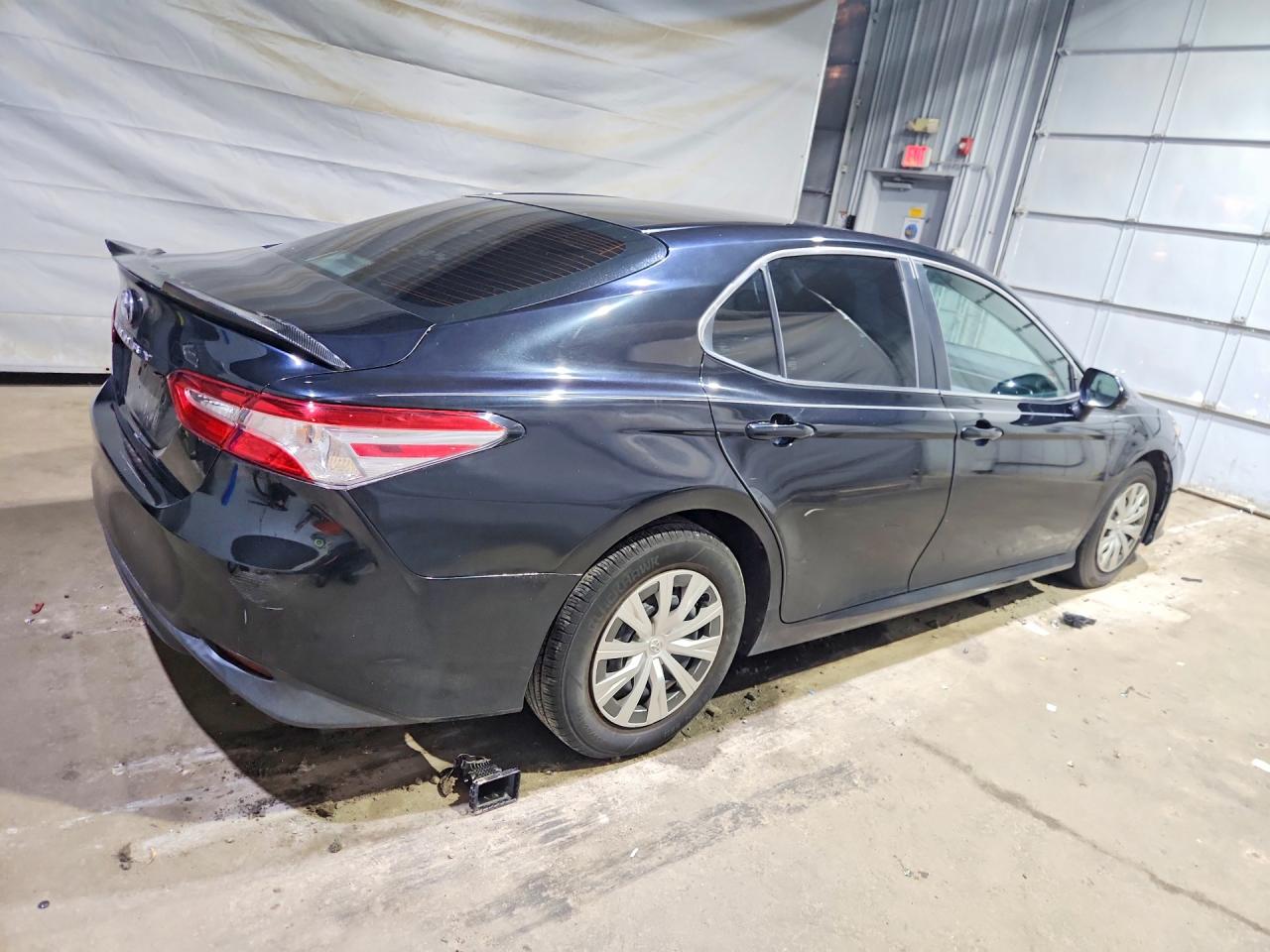 2018 TOYOTA CAMRY L — снимка 3