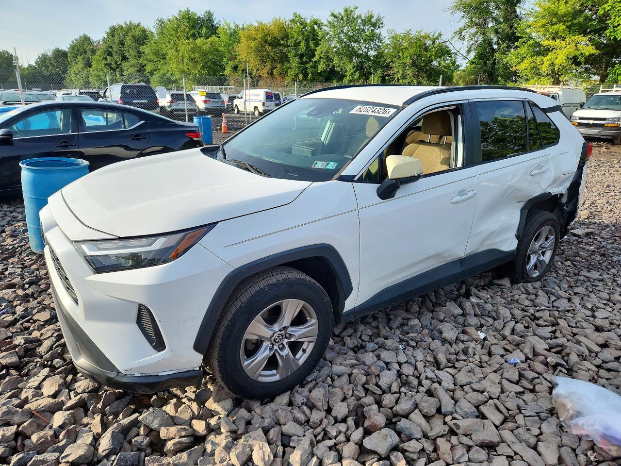 2022 TOYOTA RAV4 XLE