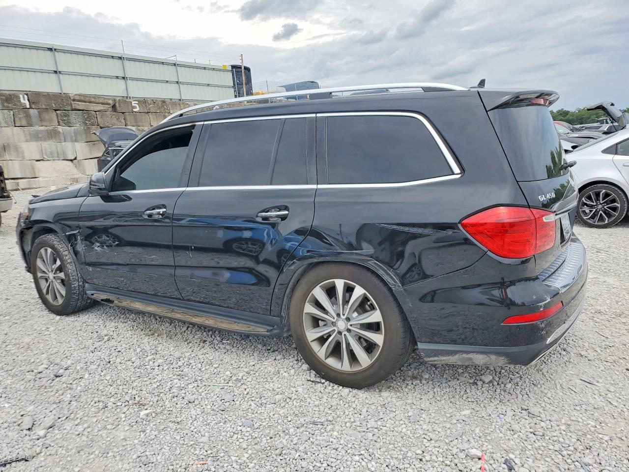 2015 MERCEDES-BENZ GL 450 4MATIC — снимка 2