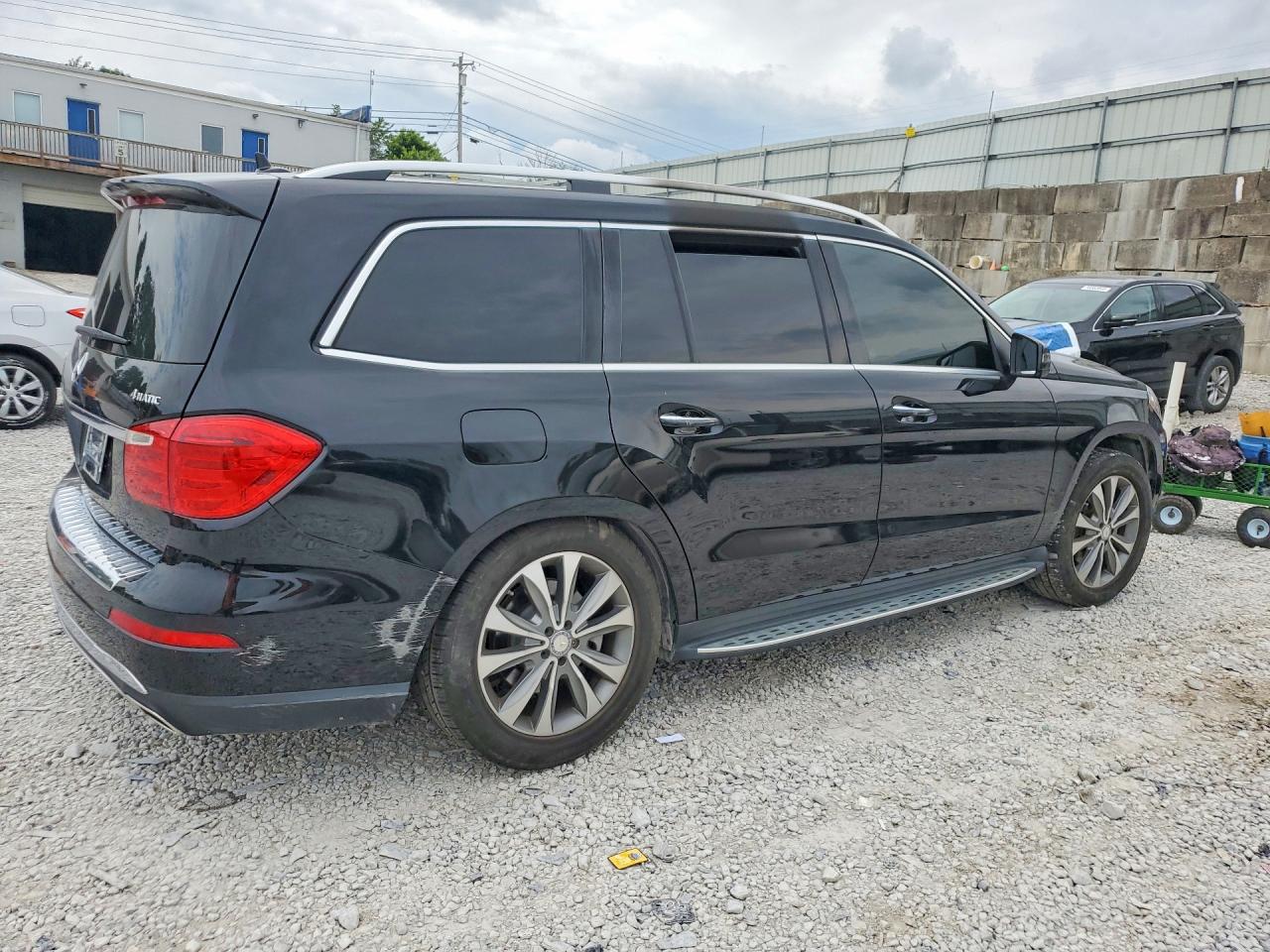 2015 MERCEDES-BENZ GL 450 4MATIC — снимка 3