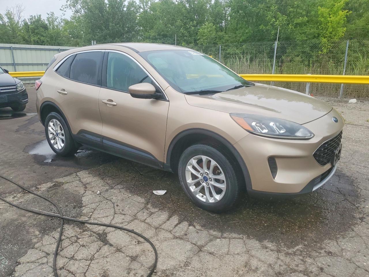 2020 FORD ESCAPE SE — снимка 4