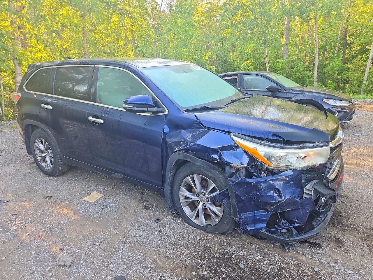 2015 TOYOTA HIGHLANDER LE — снимка 4