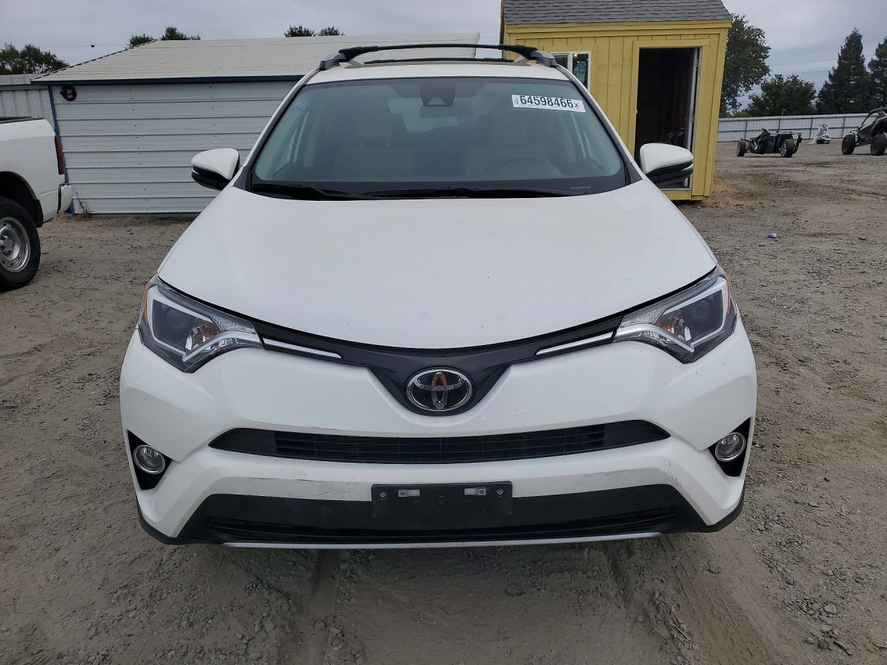 2017 TOYOTA RAV4 XLE — снимка 5