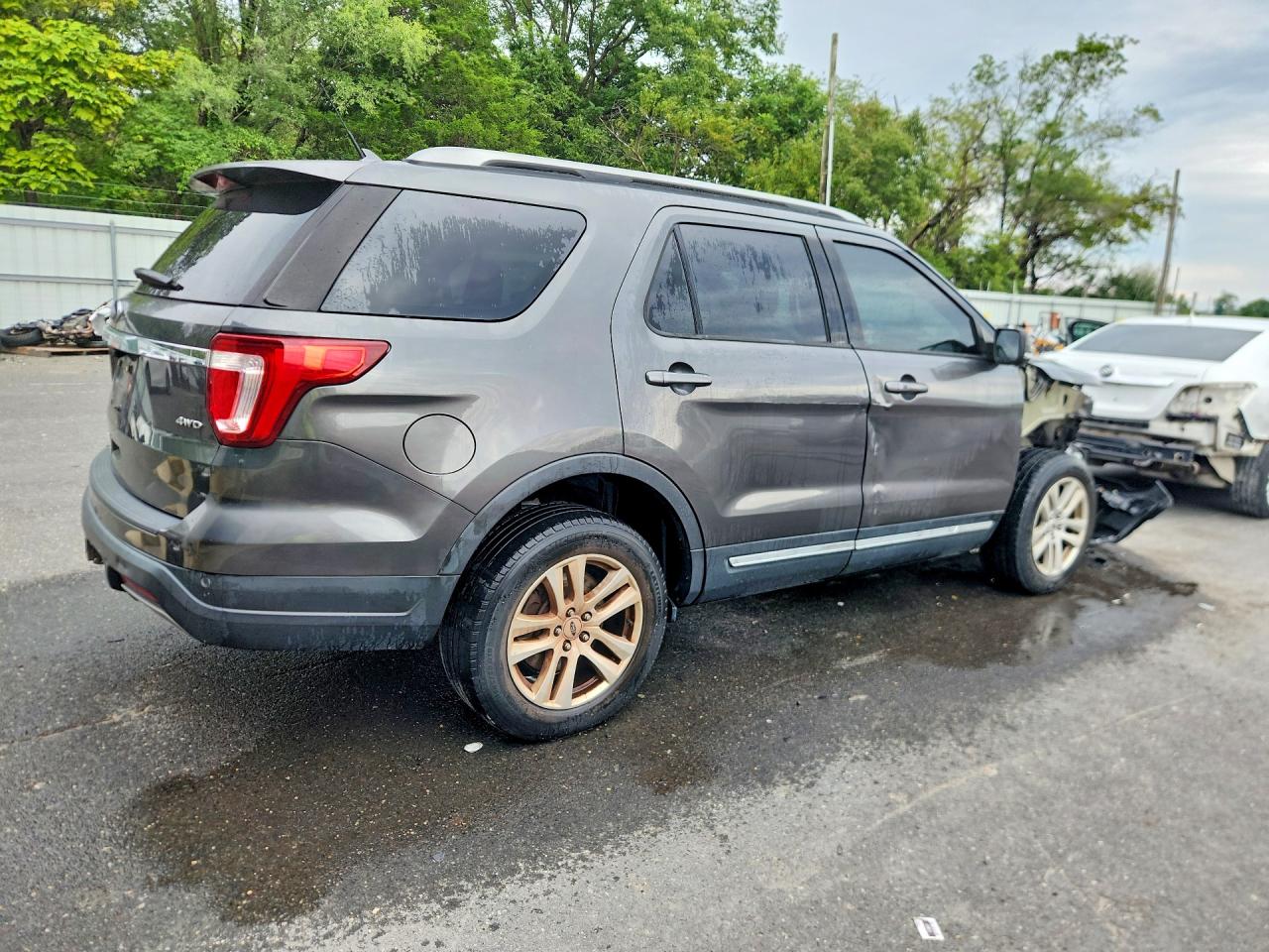 2019 FORD EXPLORER XLT — снимка 3